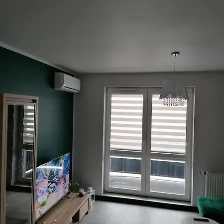 דירה Kubiks Sady מאלבורק